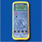 直流電壓； 交流電壓；直流電流；交流電流；電阻;電容；頻率；溫度；帶蜂鳴器通斷測(cè)試;二極管測(cè)試;晶體管hFE測(cè)試. RS232C串行通訊接口． 