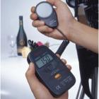 顯 示 器：最大顯示數1999，字高13mm;量程：0～2000Lux±5%，2000～1999Lux±5%，20000～50000Lux±5%;

