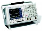 數(shù)字熒光示波器 TDS3044B  帶寬：400MHz；通道：4；取樣速率：5GS/s；記錄長(zhǎng)度：10K樣點(diǎn)；全VGA 彩色LCD；25 種自動(dòng)測(cè)量功能；標(biāo)準(zhǔn)配備FFT
