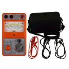 ●提供二個(gè)額定絕緣測試電壓。
●備有泄露屏蔽端鈕。
●絕緣阻值采用對數(shù)分度線，均勻清晰，讀數(shù)方便。
●絕緣測試可提供1mA短路電流。
●導(dǎo)通測試可提供200mA短路電流。
●交流電壓表量程達(dá)600V。
●低耗電，用6×1.5V電池供電。
●具有電池容量檢查功能。
●體積小，重量輕，操作簡捷，攜帶方便。