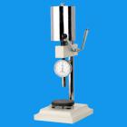 功 能：
　　LX-D 型邵氏硬度計可裝配在本公司配套生產的LD邵氏硬度計支架上使用，可提高測試精度。
