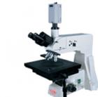 用途：
BX201E-D/CMM-88E 系列金相顯微鏡是適用于對(duì)不透明物體的顯微觀察。顯微鏡配有大移動(dòng)范圍的載物臺(tái)，落射照明器、平場(chǎng)消色差物鏡、大視野目鏡，圖像清晰、襯度好，同時(shí)儀器配有偏光裝置，是金屬學(xué)、礦物學(xué)、精密工程學(xué)、電子學(xué)等研究的理想儀器。金屬顯微鏡適用于學(xué)校、科研、工廠等部門使用。金相顯微鏡也適合醫(yī)藥、農(nóng)林、公安、學(xué)校、科研部門作觀察分析用，并能將所需要的圖片進(jìn)行編輯、保存和打印。
