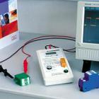 產(chǎn)品描述 

ISOLAB防雷器老化測(cè)試儀,是用于絕緣電阻和防雷器性能測(cè)試的儀表。

使用選擇開關(guān)調(diào)整待檢測(cè)模塊的類型，插入防雷模塊，自動(dòng)進(jìn)行測(cè)量程序。

可顯示壓敏電阻在1mA或3mA下壓敏電阻的讀數(shù)。通過對(duì)照公差范圍表，查看防雷模塊是否老化，如果測(cè)試值超出公差范圍，或者超出產(chǎn)品出廠值的10%，則該防雷器需要予以更換。

對(duì)于非OBO產(chǎn)品則將防雷模塊置于引線之間，使用選擇開關(guān)調(diào)整到檢測(cè)模塊類型，則可檢測(cè)出壓敏電壓值，并知道該防雷模塊是否老化。